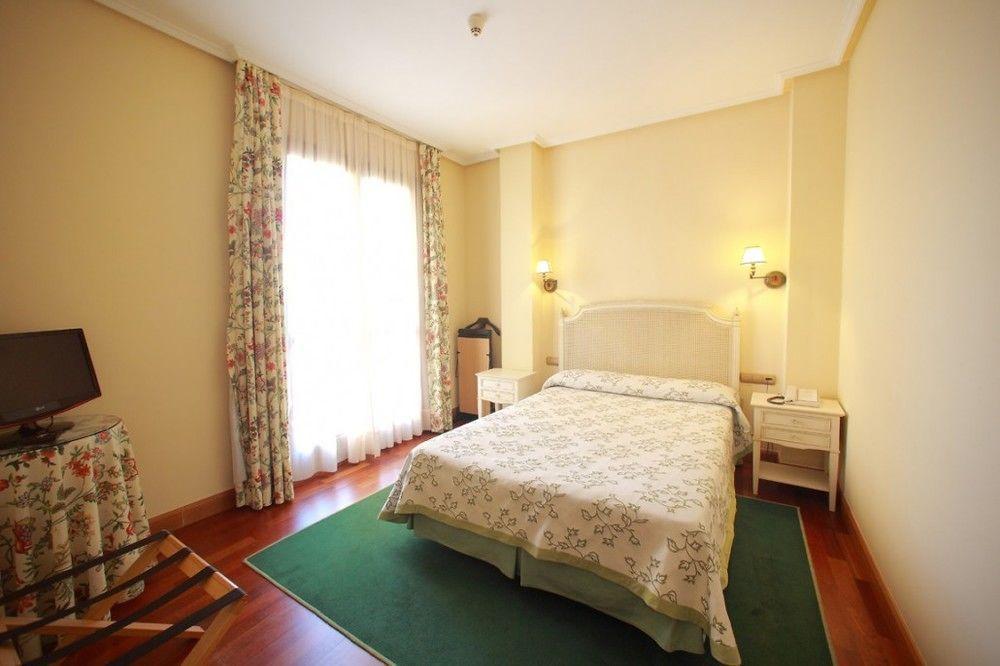 Hotel Modus Vivendi โซเปลานา ภายนอก รูปภาพ