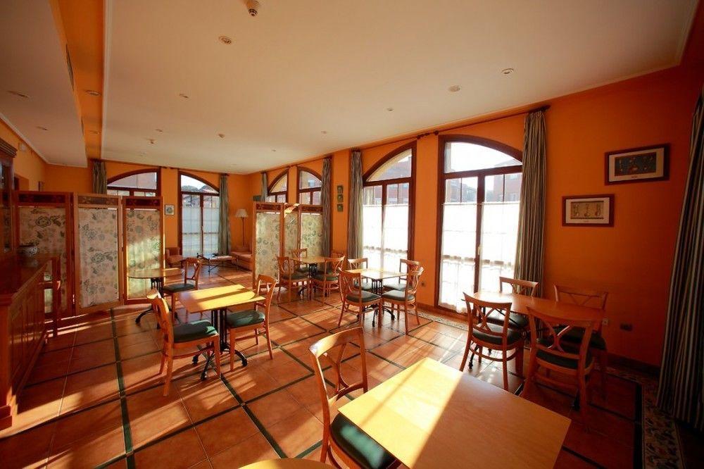 Hotel Modus Vivendi โซเปลานา ภายนอก รูปภาพ